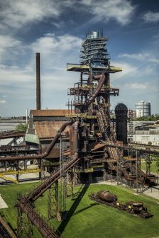 Bolt-Tower